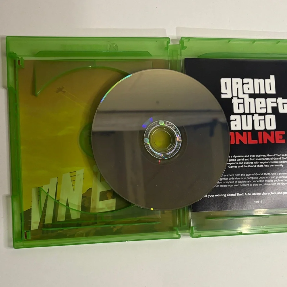 Grand Theft Auto V for Xbox One - Green Case video game
